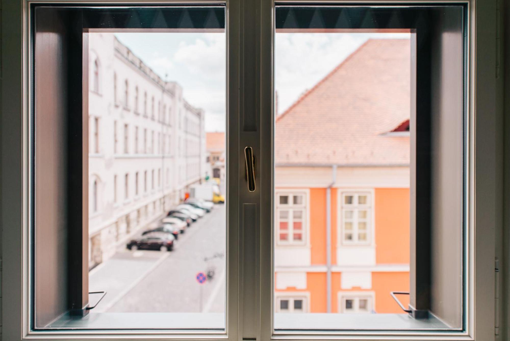 Pest-buda Design Hotel 4*